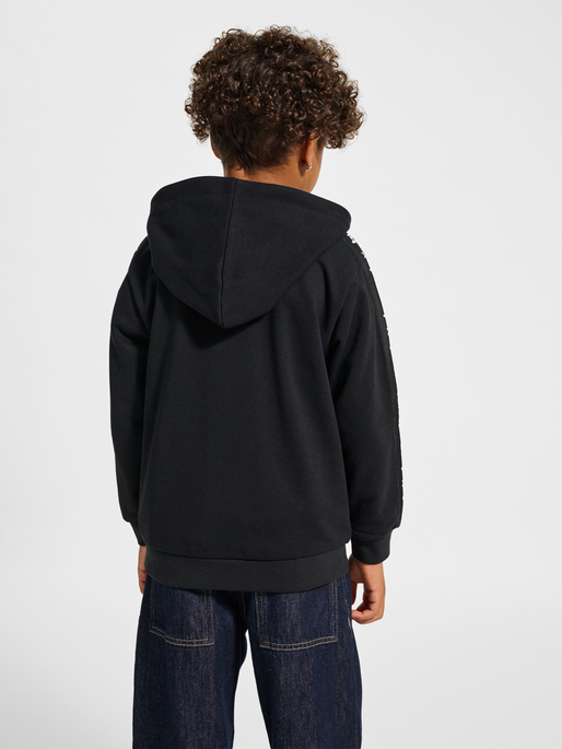 hmlJR DANCE HOODIE, BLACK, model