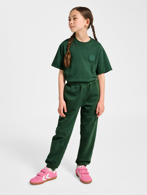 hmlCLEAN ADJUSTABLE PANTS, DARK GREEN, model