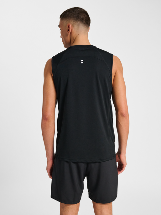 hmlPULSE WORKOUT TANK TOP, BLACK, model