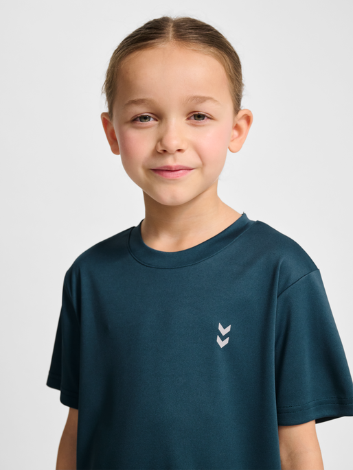 hmlJR PULSE TRAINING T-SHIRT, STARGAZER, model