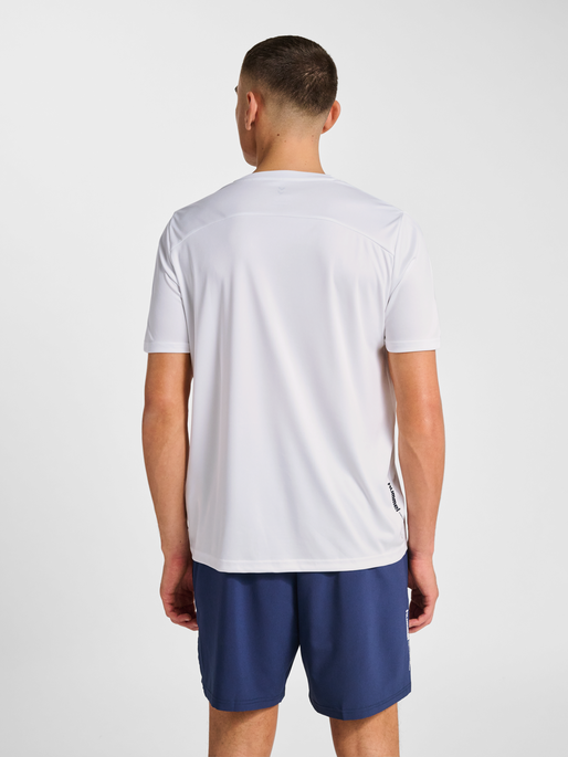 hmlPULSE TRAINING  T-SHIRT S/S, WHITE, model