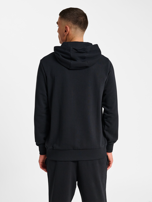 hmlPULSE SWEAT HOODIE, BLACK, model