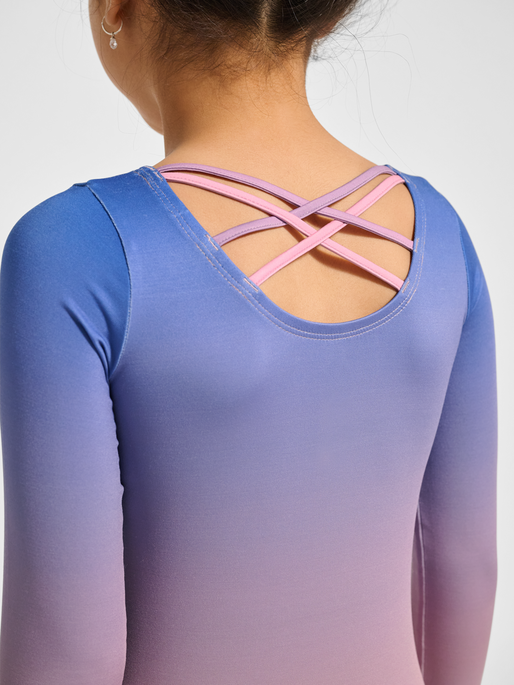 hmlJR GYMSUIT, LAVENDER MIST, model