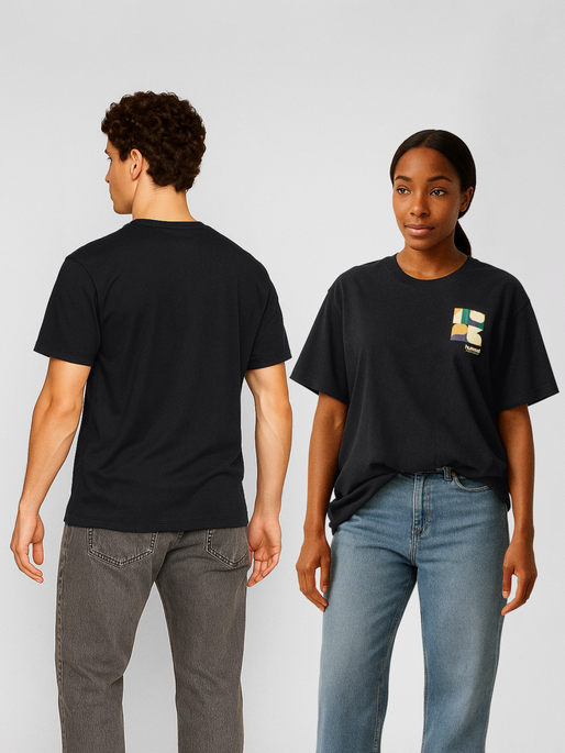 hmlREGULAR GRAPHIC TEE S/S, BLACK/BLACK, model