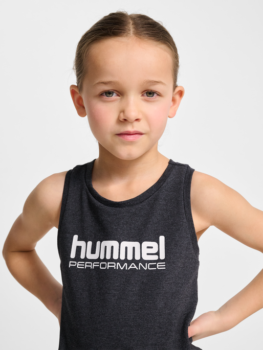 hmlJR TOP, BLACK MELANGE, model