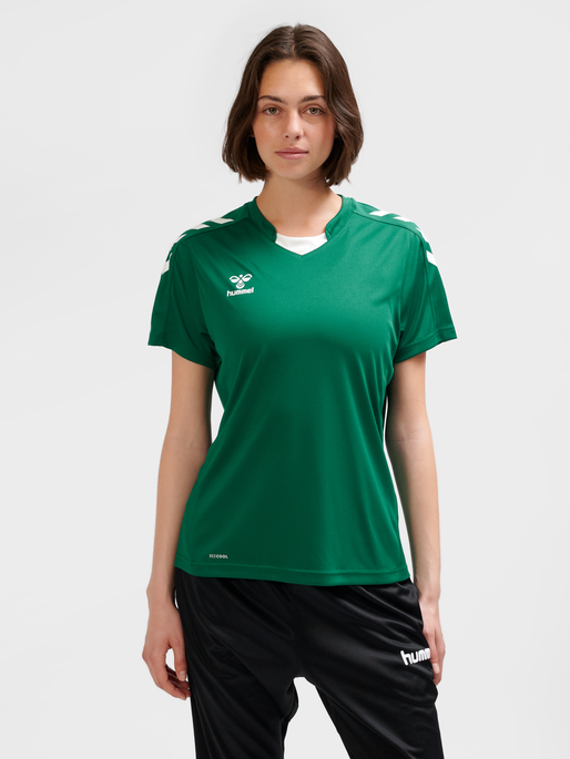 hmlCORE XK POLY JERSEY S/S WOMAN, EVERGREEN, model