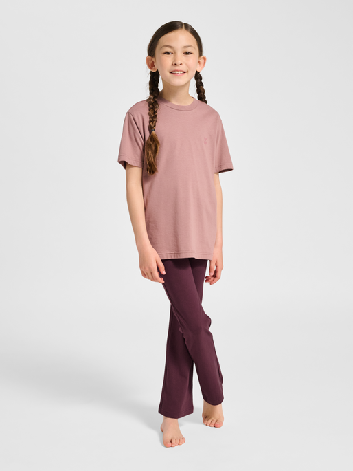 hmlJR FLARE TIGHTS, VINEYARD WINE, model