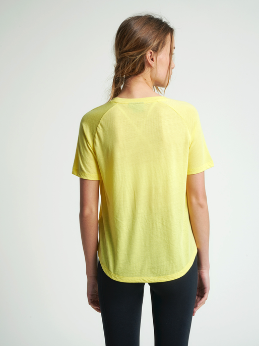 hmlVANJA T-SHIRT S/S, 5039, model