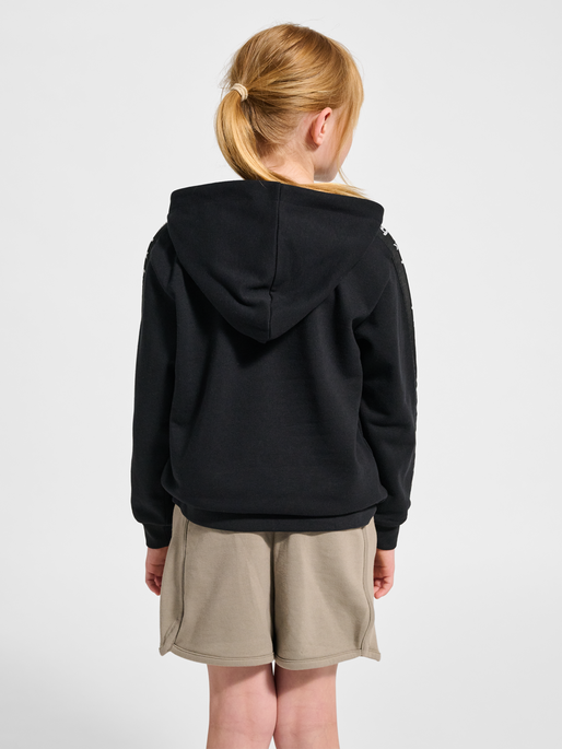 hmlJR DANCE HOODIE, BLACK, model