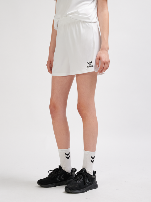 hmlESSENTIAL SHORTS WOMAN, WHITE, model