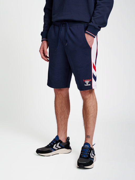 hmlIC DURBAN SHORTS, 7666, model