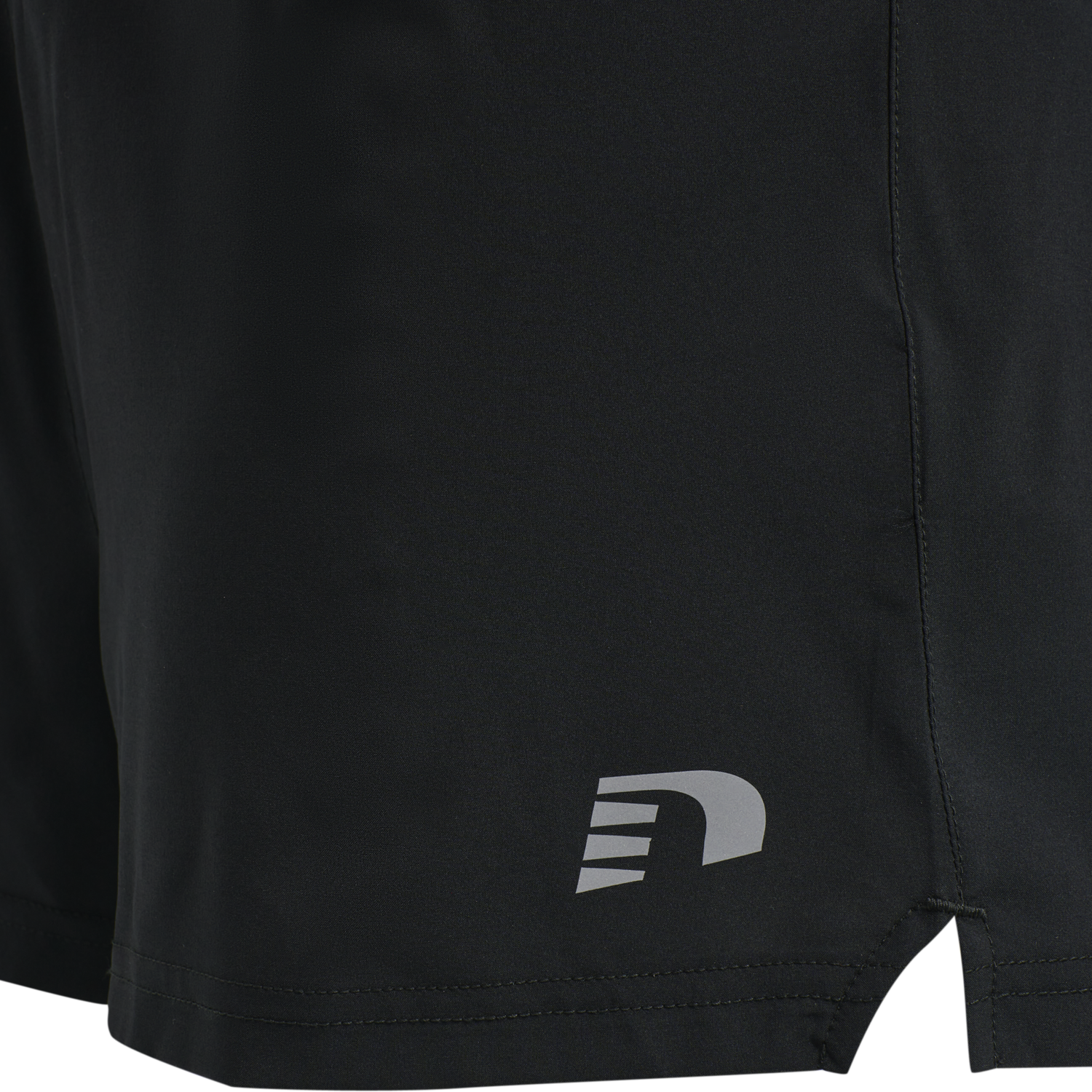 WOMEN CORE RUNNING SHORTS, BLACK, packshot